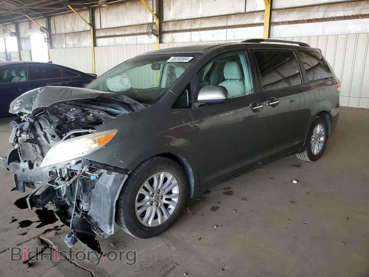 Photo 5TDYK3DC7BS137262 - TOYOTA All Models 2011