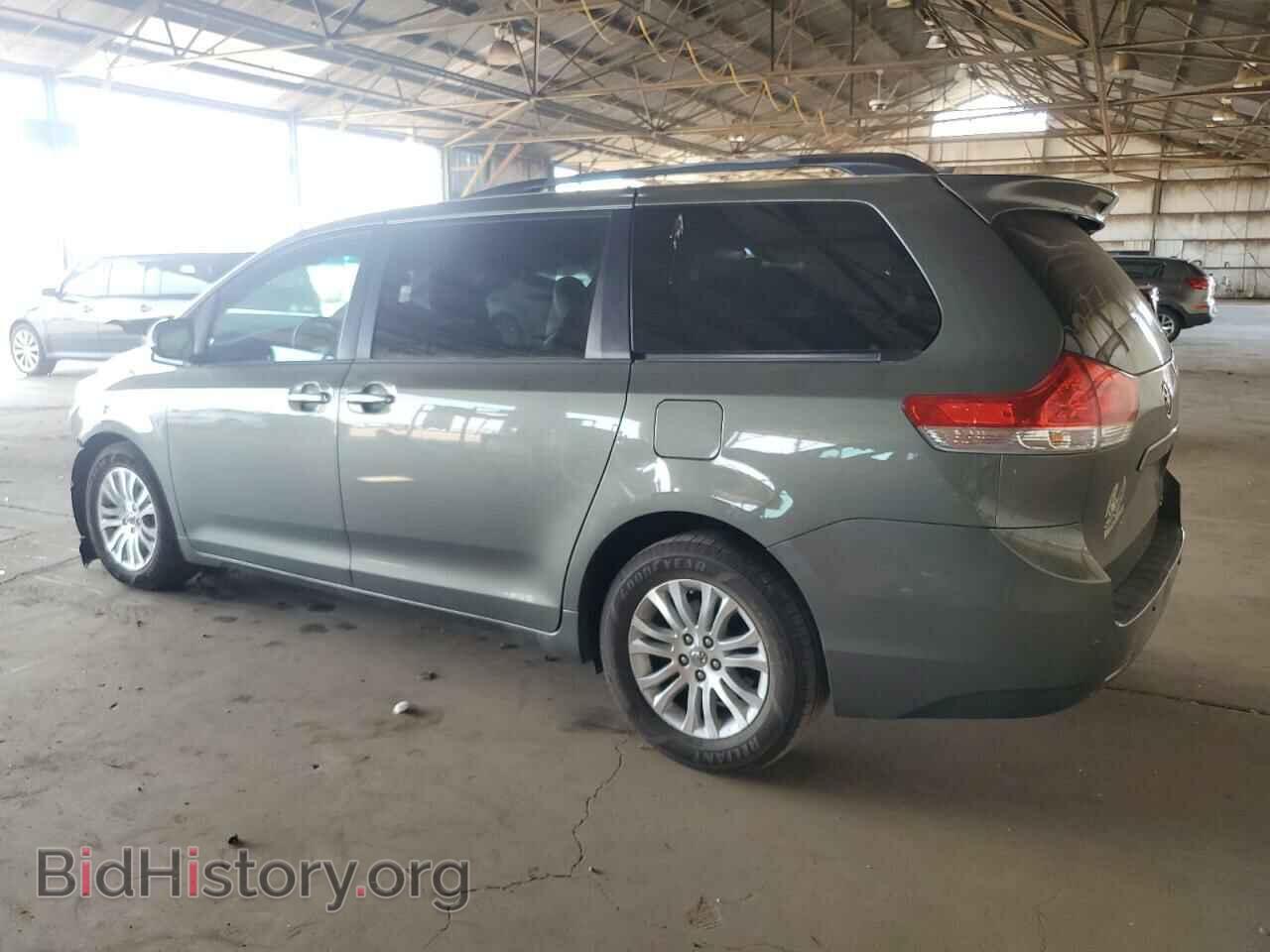 2011 TOYOTA All Models - VIN: 5TDYK3DC7BS137262 - Фото 2