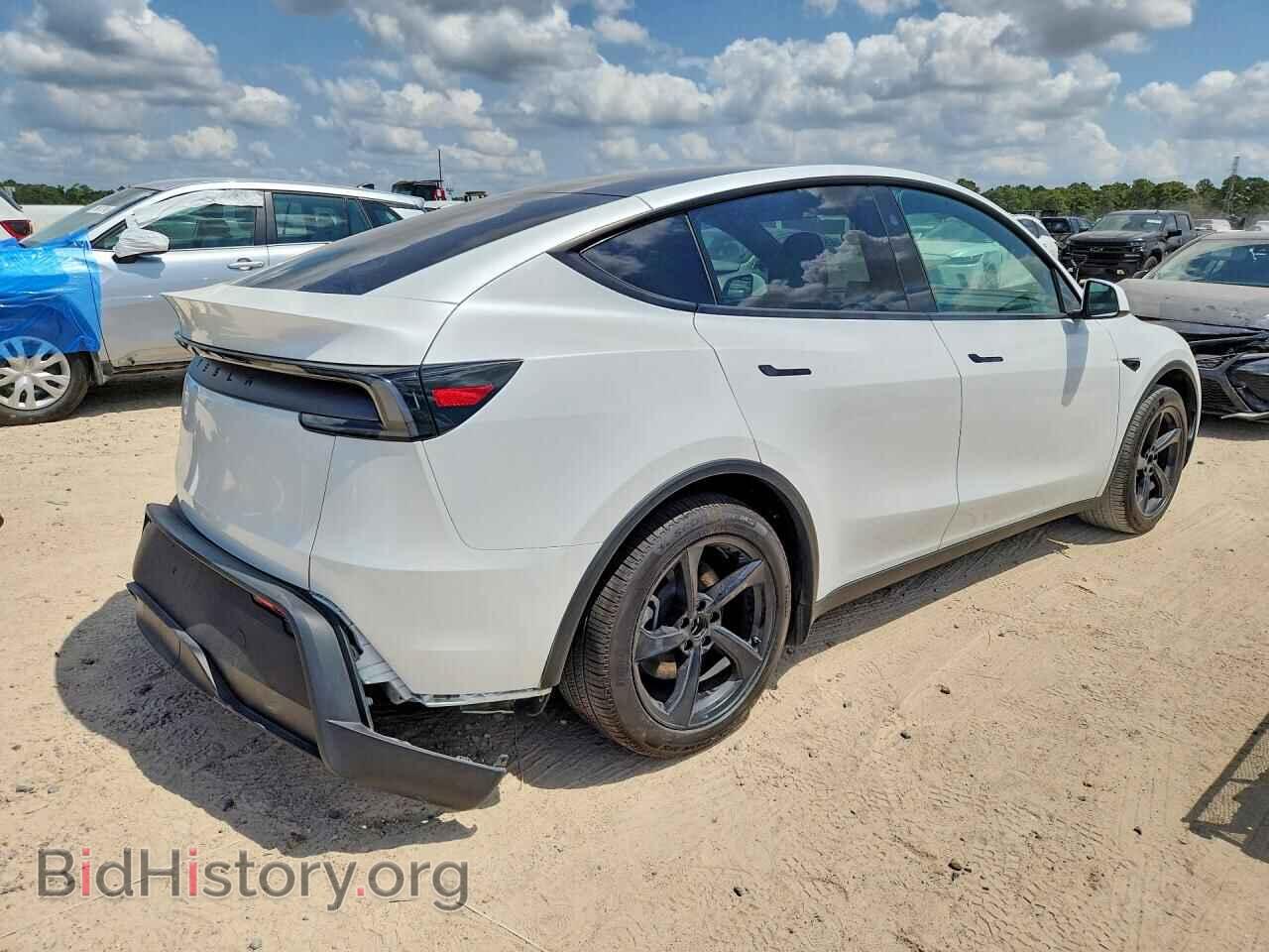 2026 TESLA MODEL Y - VIN: 7SAYGDED5TA664639 - Photo 3