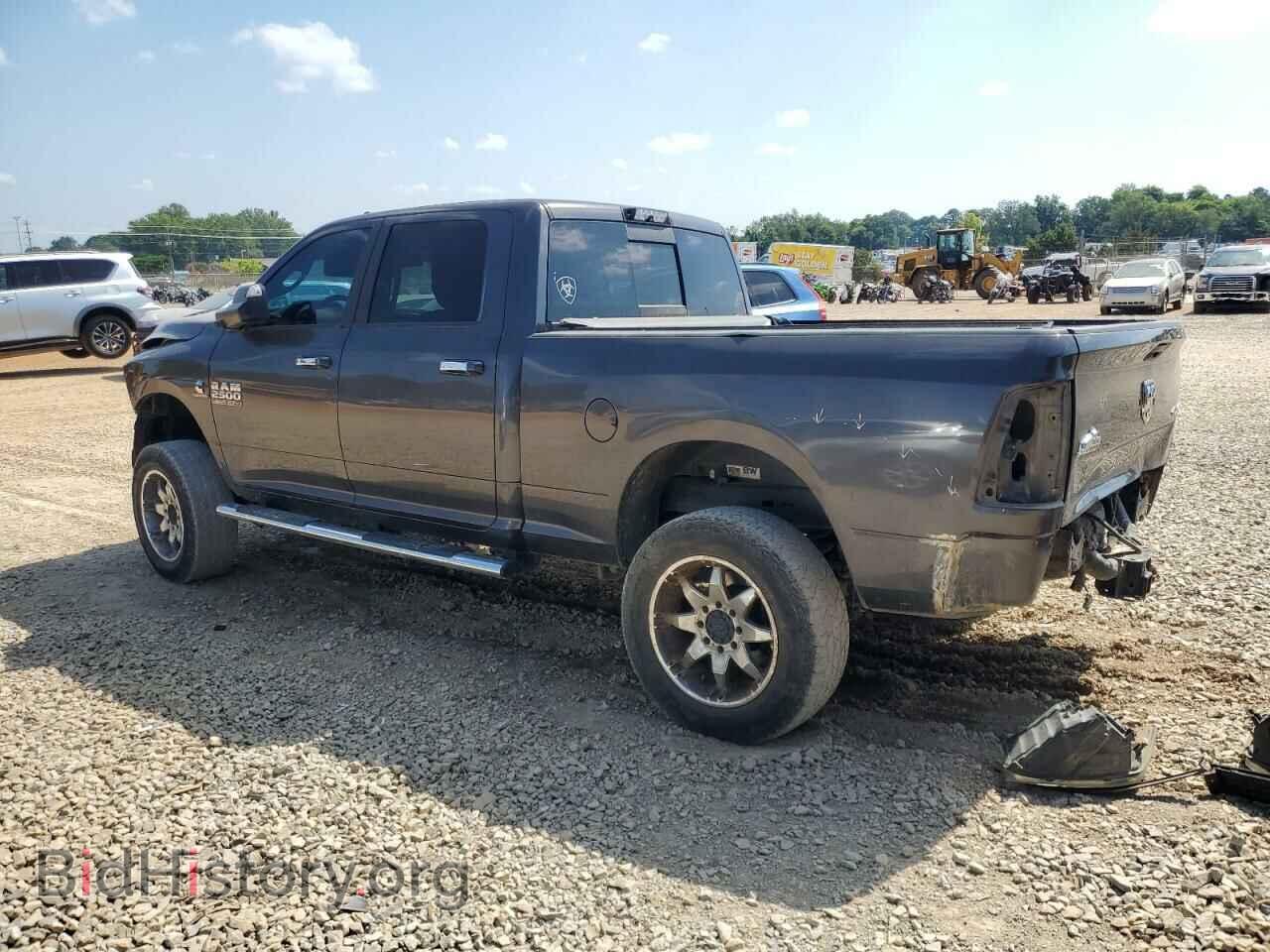 2018 RAM All Models - VIN: 3C6UR5DL6JG237475 - Фото 2