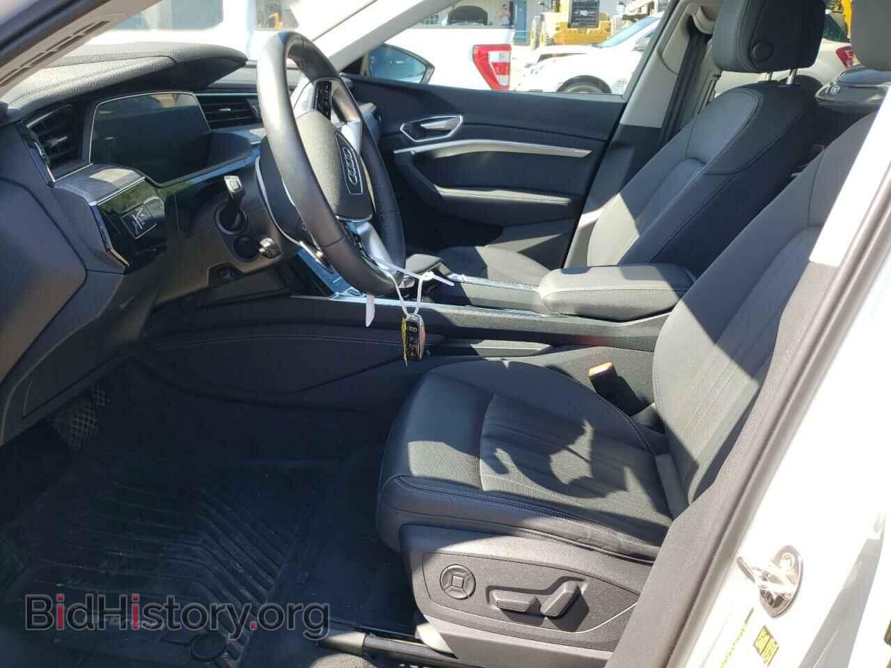 2022 AUDI E-TRON - VIN: WA1LAAGE0NB024418 - Photo 7