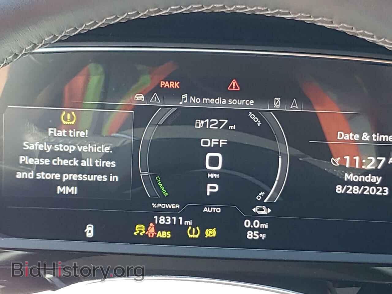 2022 AUDI E-TRON - VIN: WA1LAAGE0NB024418 - Photo 9