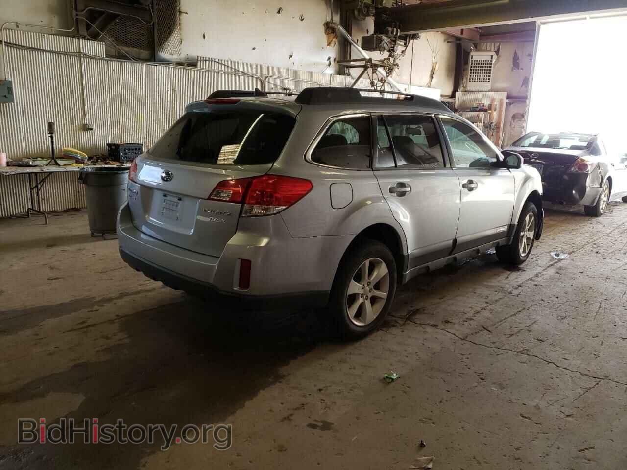 2014 SUBARU OUTBACK - VIN: 4S4BRBCC7E3271252 - Photo 4