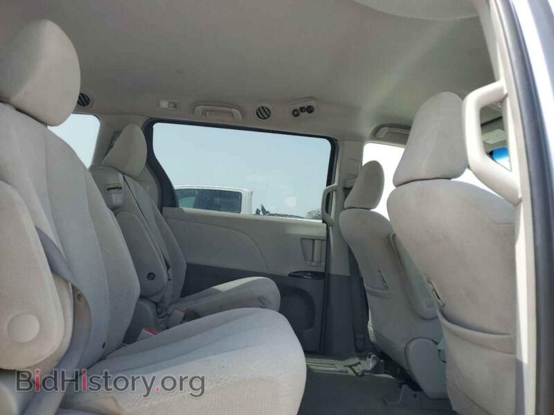 2012 Toyota SIENNA (VIN 5TDKA3DC8CS014953) — фото 11 из 14