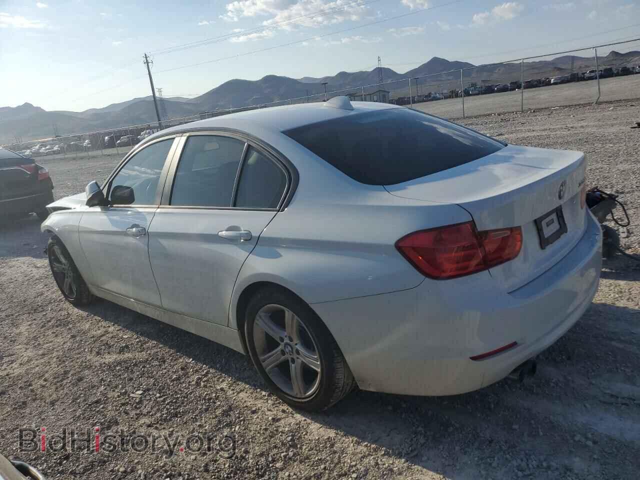 2013 BMW 3 SERIES - VIN: WBA3A5C57DF602036 - Фото 2