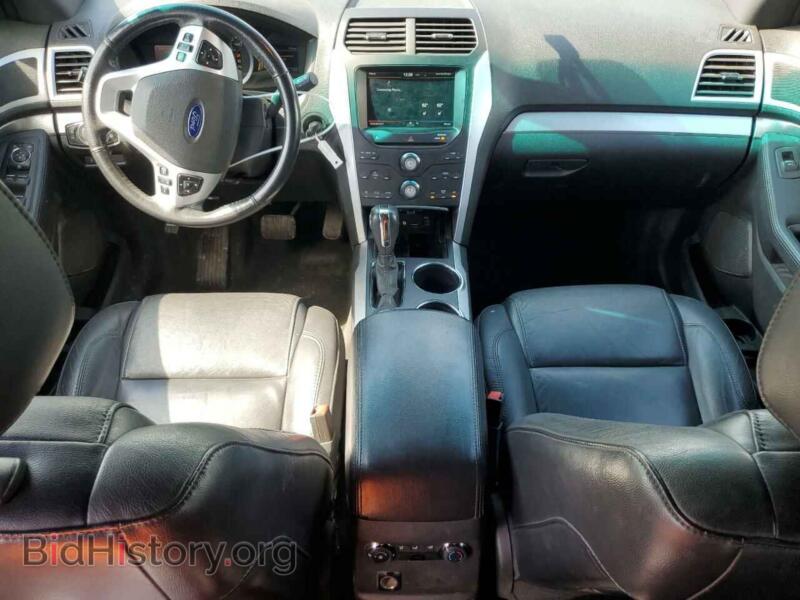 2011 Ford EXPLORER (VIN 1FMHK8D82BGA56717) — photo 8 of 13