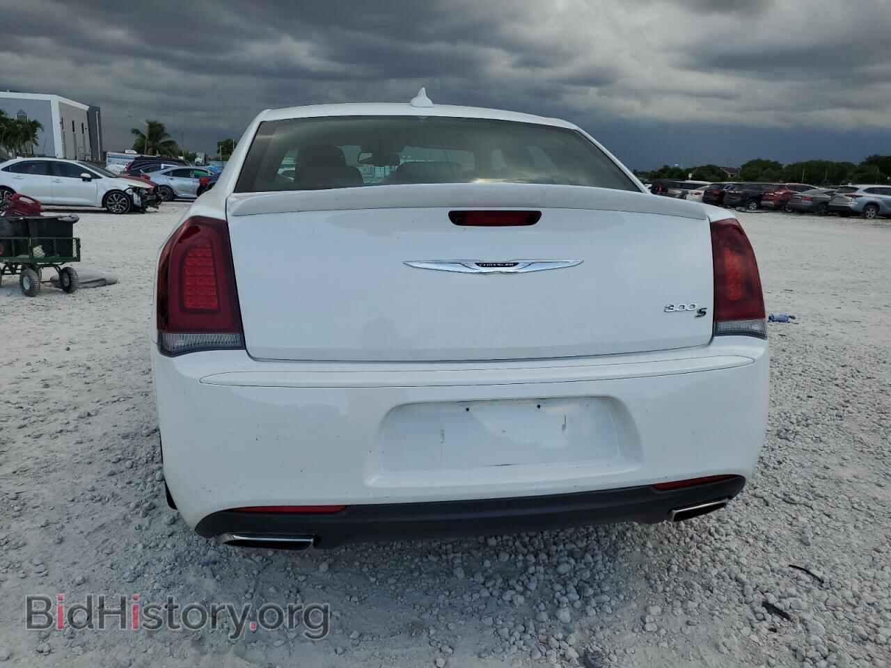 2015 CHRYSLER 300 - VIN: 2C3CCABG5FH743265 - Фото 6