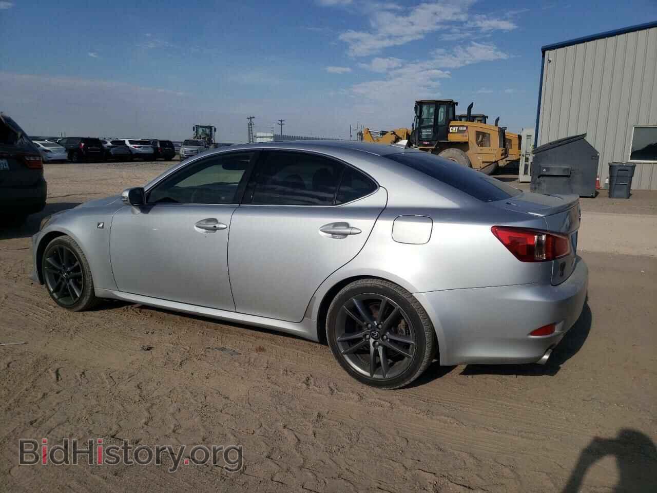 2011 LEXUS IS - VIN: JTHBF5C24B5141384 - Photo 2