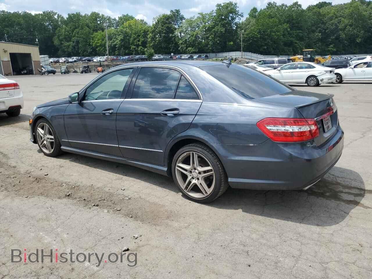 2011 MERCEDES-BENZ E-CLASS - VIN: WDDHF8HB3BA454025 - Фото 2