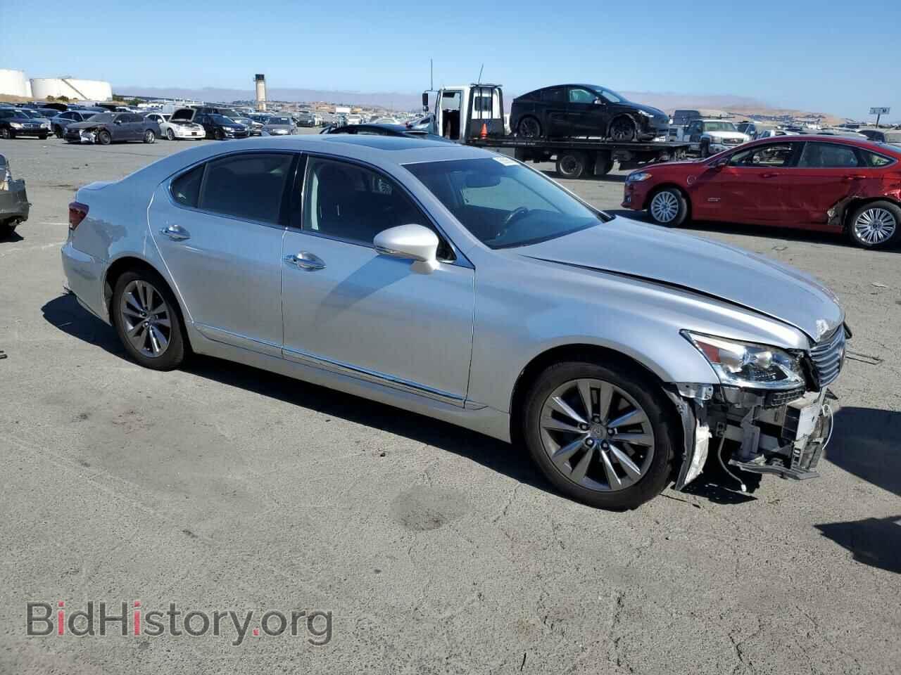 2013 LEXUS LS460 - VIN: JTHBL5EFXD5123581 - Photo 4