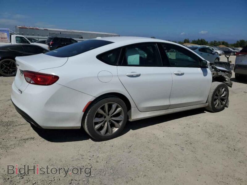 2016 Chrysler 200 (VIN 1C3CCCBB1GN151421) — photo 3 of 13