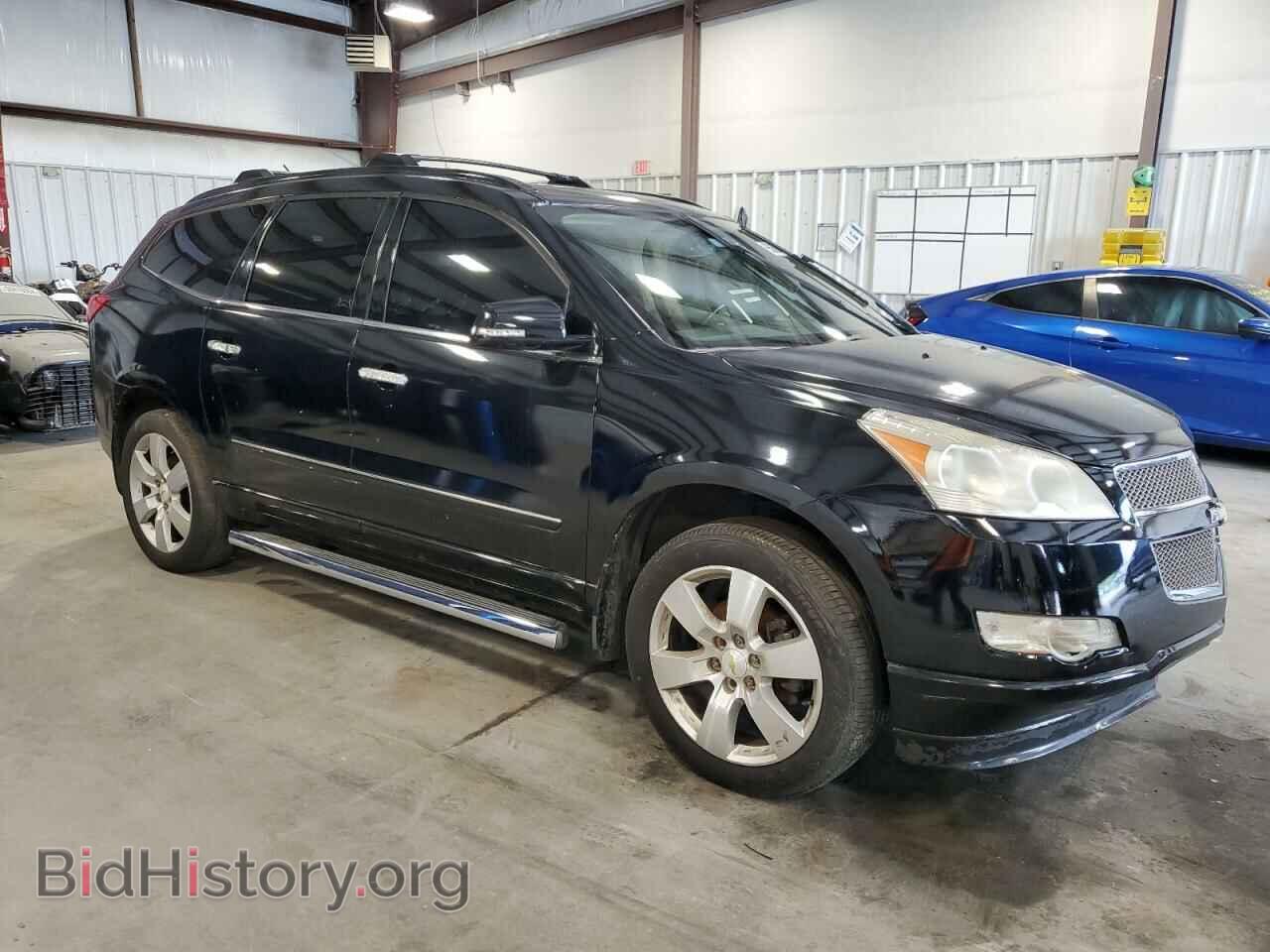 2011 CHEVROLET TRAVERSE - VIN: 1GNKRLED3BJ379933 - Фото 4