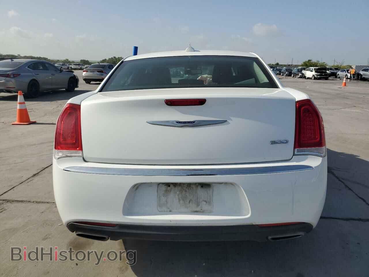 2019 CHRYSLER 300 - VIN: 2C3CCAEG6KH689531 - Фото 6