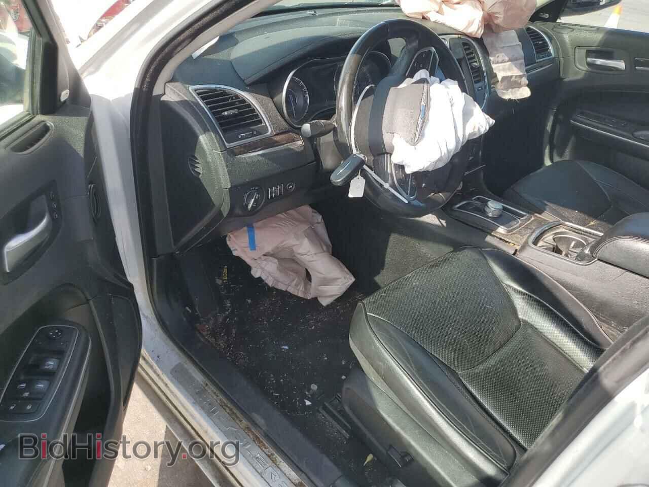 2019 CHRYSLER 300 - VIN: 2C3CCAEG6KH689531 - Фото 8