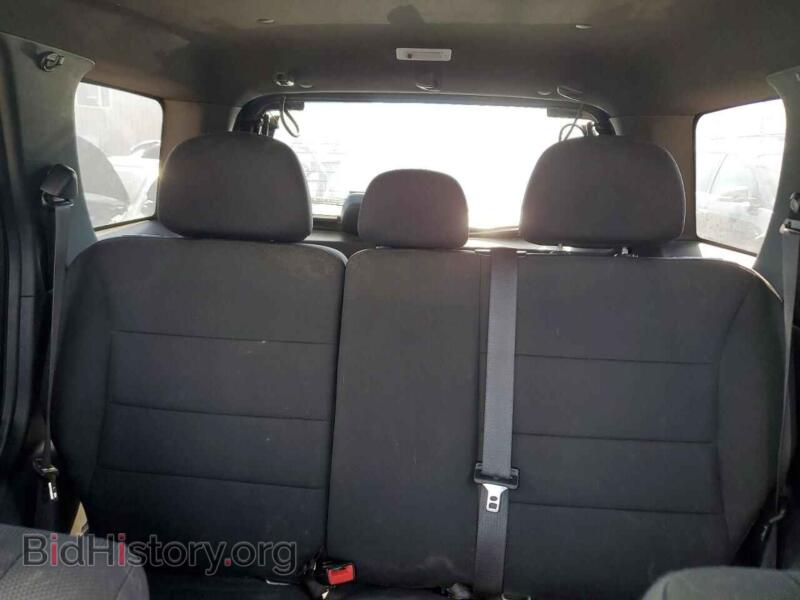 2010 Ford ESCAPE (VIN 1FMCU9D73AKB87412) — photo 10 of 13