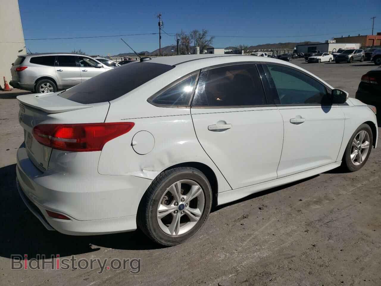 2016 FORD FOCUS - VIN: 1FADP3F27GL398622 - Фото 3