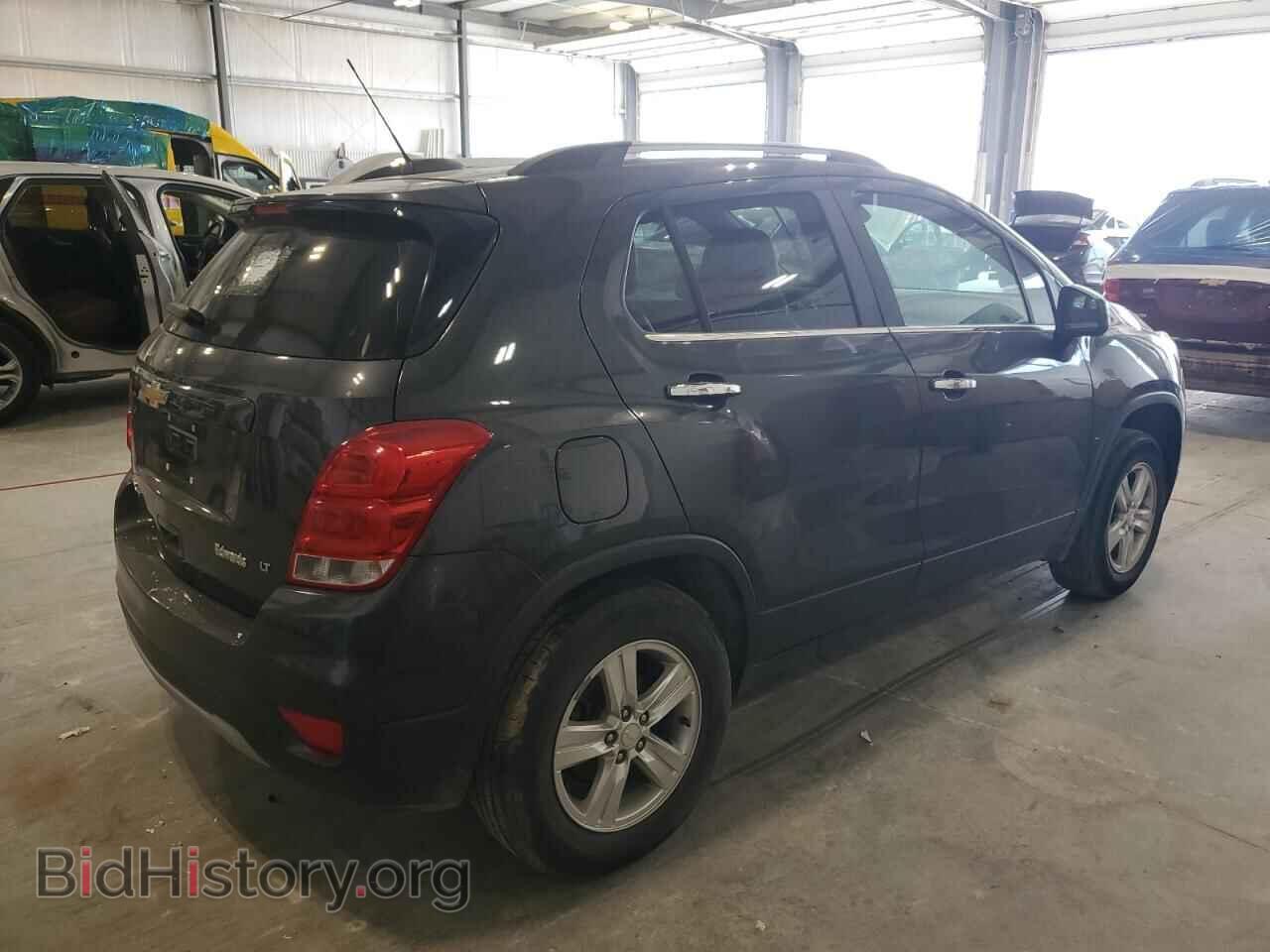 2017 CHEVROLET TRAX - VIN: 3GNCJPSB8HL223393 - Фото 3