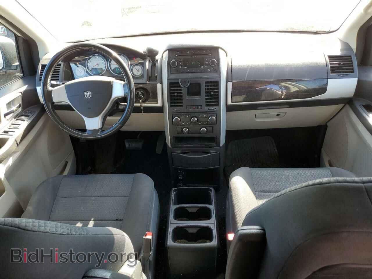 2010 DODGE CARAVAN - VIN: 2D4RN5D18AR458677 - Фото 8