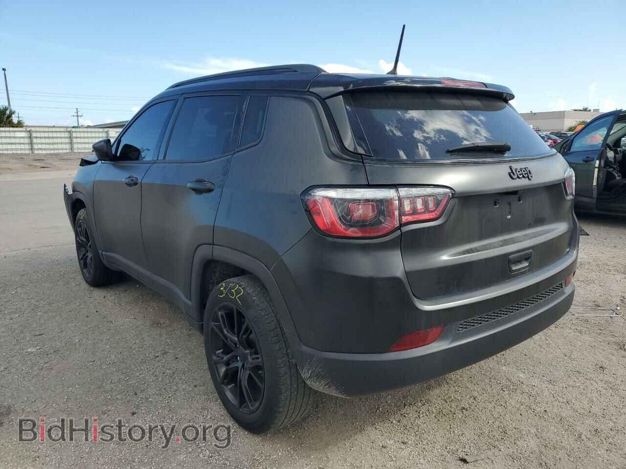 2018 JEEP COMPASS - VIN: 3C4NJCBB1JT304994 - Фото 3