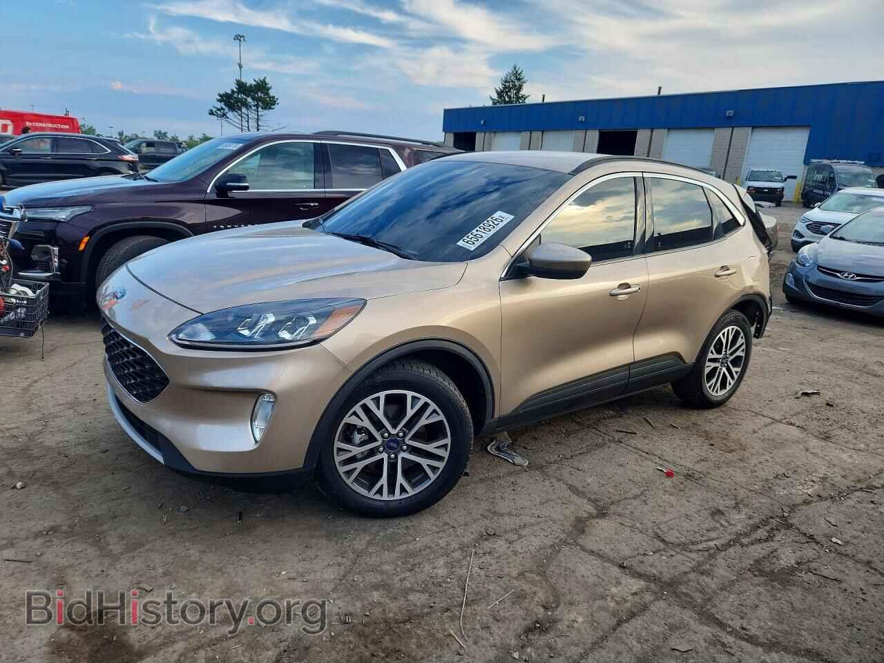 Фотография 1FMCU0H62LUA85930 - FORD ESCAPE 2020