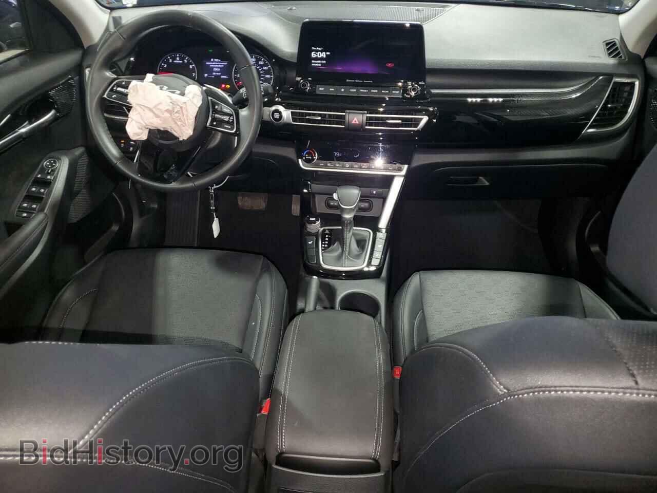 2023 KIA SELTOS - VIN: KNDERCAAXP7377103 - Фото 8