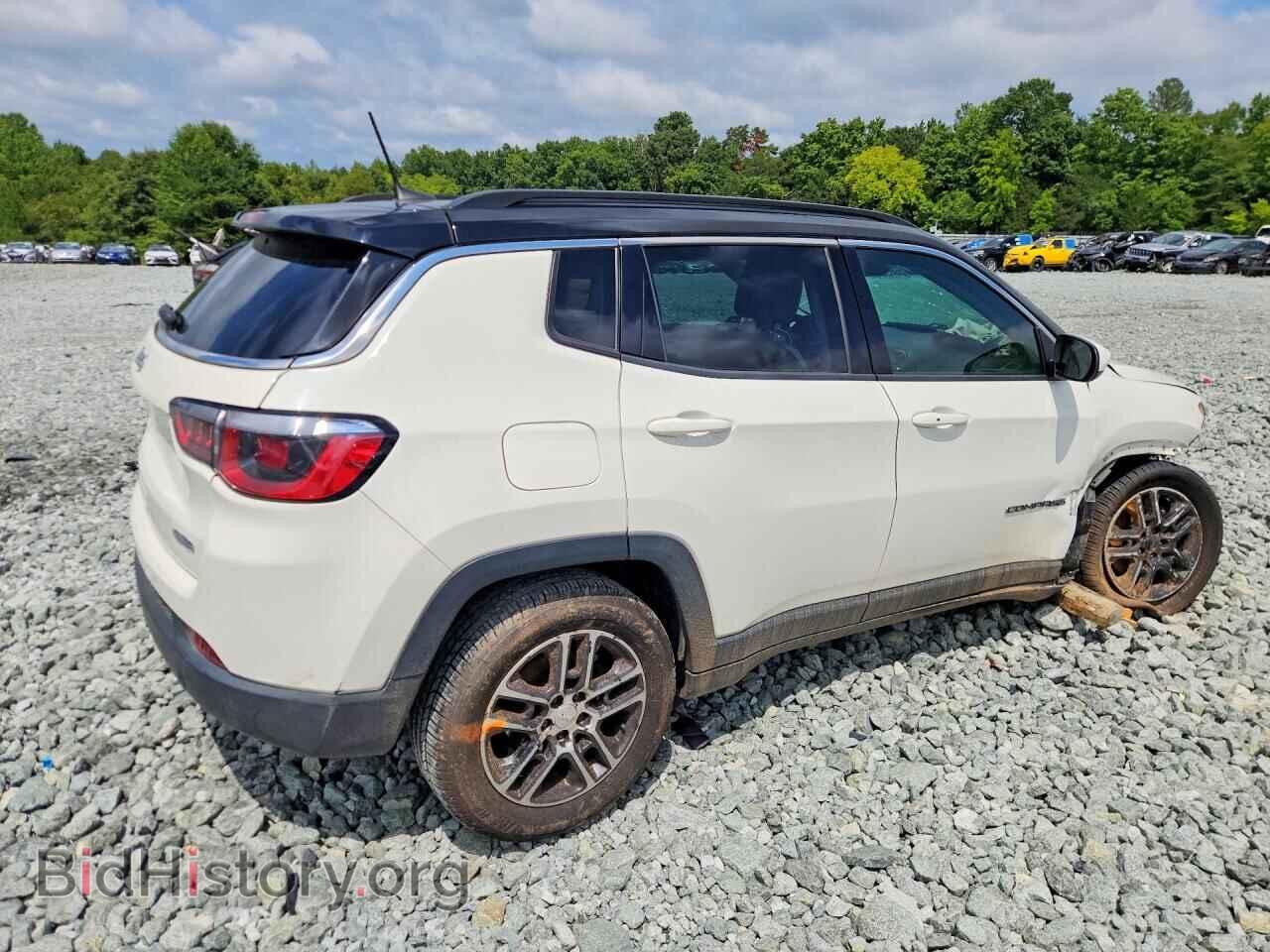 2019 JEEP COMPASS - VIN: 3C4NJCBB3KT676841 - Фото 3