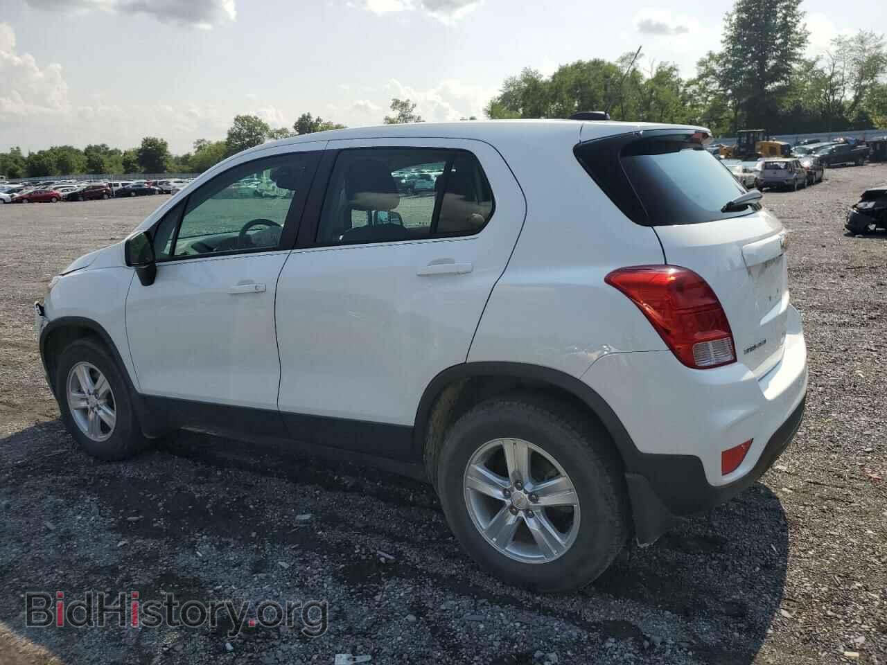 2018 CHEVROLET TRAX - VIN: KL7CJNSB3JB599307 - Фото 2