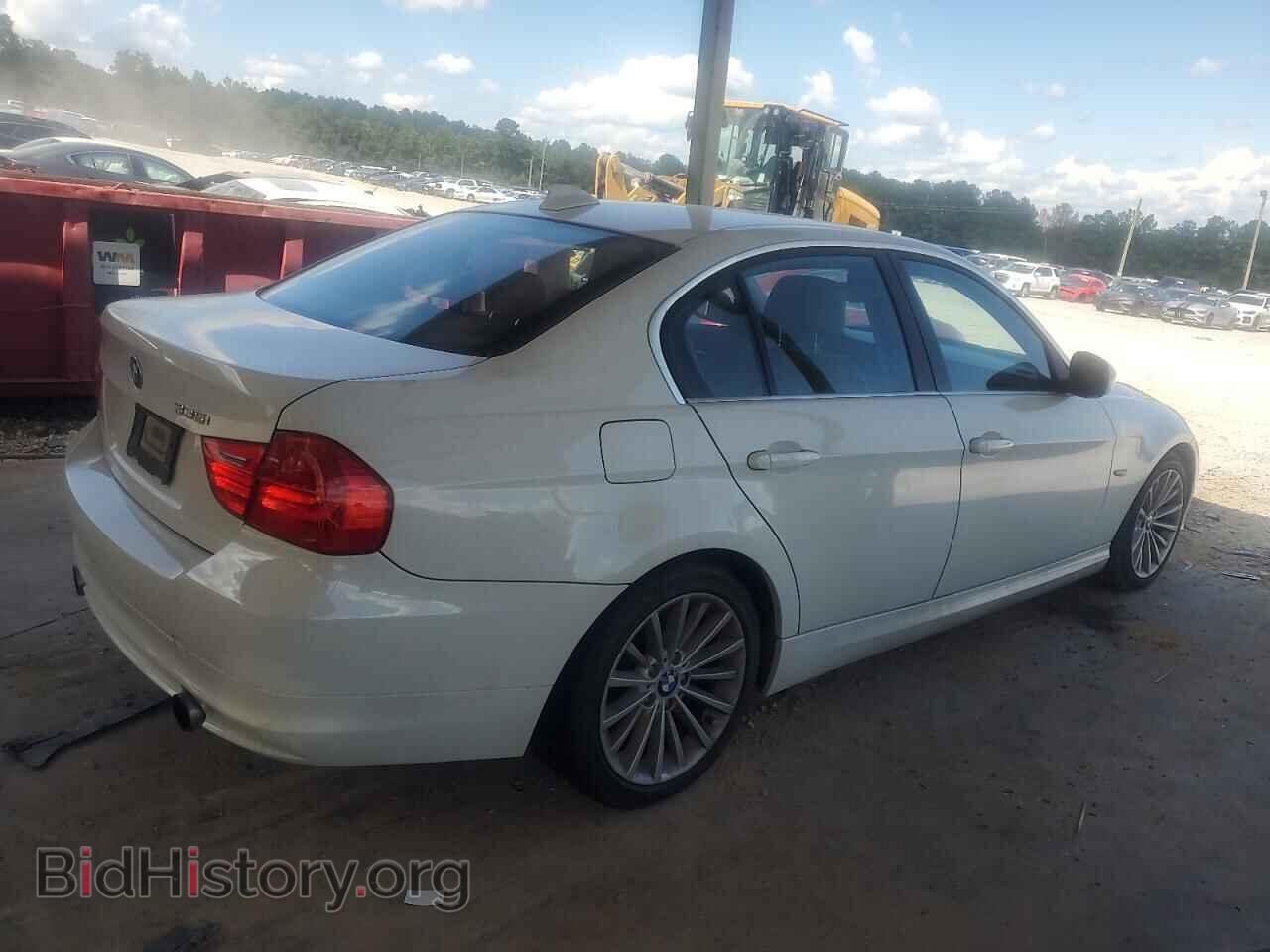 2011 BMW 3 SERIES - VIN: WBAPM5C57BE435155 - Фото 3