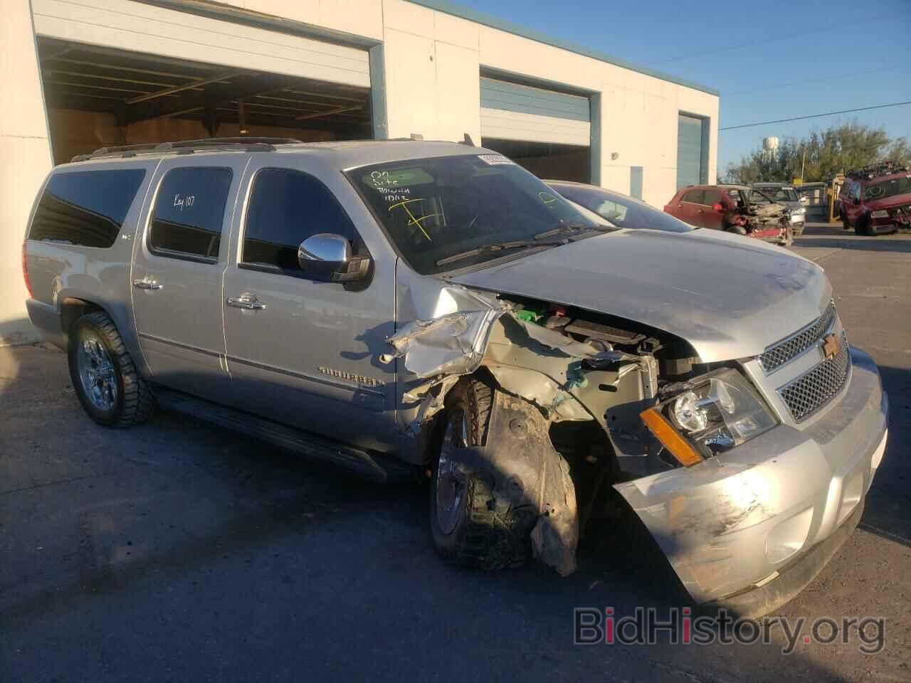 Фотография 1GNSKKE71ER112160 - CHEVROLET SUBURBAN 2014