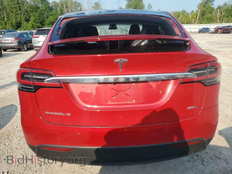 2017 Tesla MODEL X (VIN 5YJXCBE26HF035621) — photo 6 of 12
