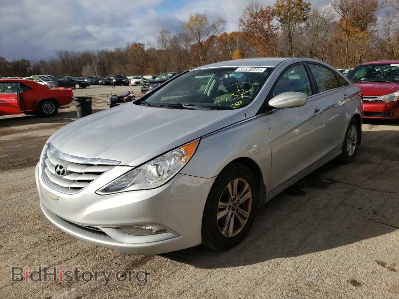 2013 HYUNDAI SONATA - VIN: 5NPEB4AC2DH557937 - Фото 2