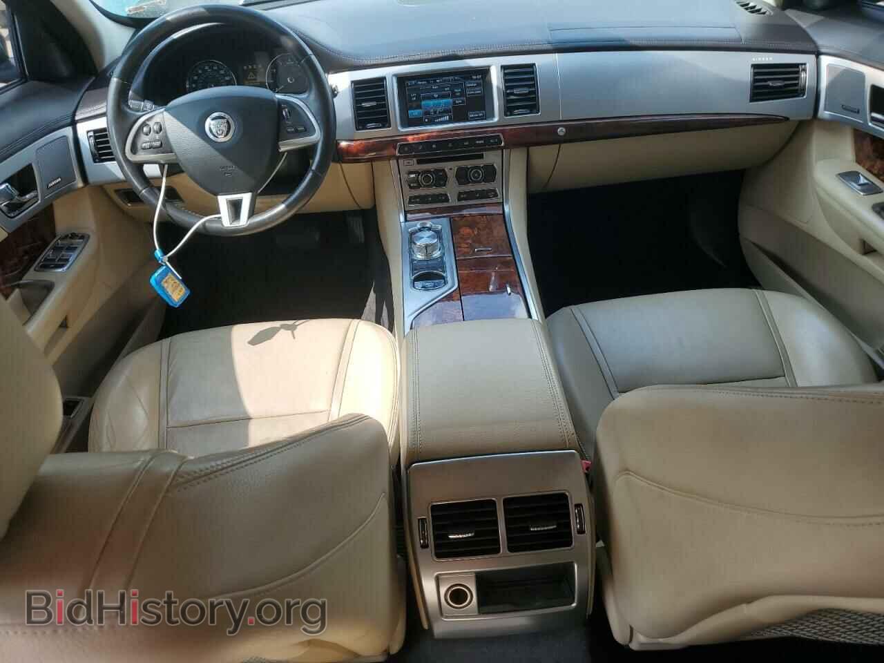 2013 JAGUAR XF - VIN: SAJWJ0EF8D8S84278 - Фото 8