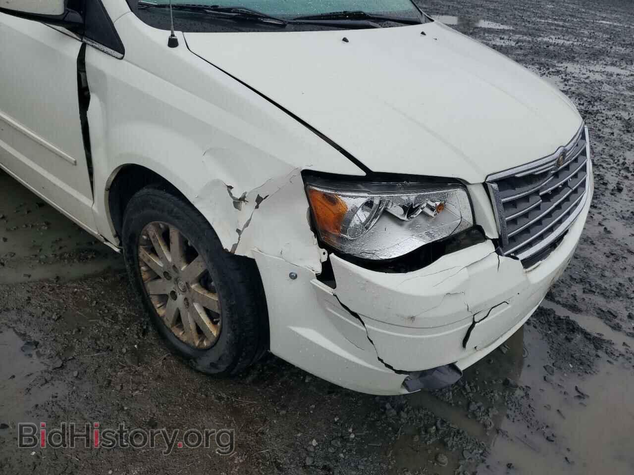 2008 CHRYSLER MINIVAN - VIN: 2A8HR54P98R656544 - Фото 9