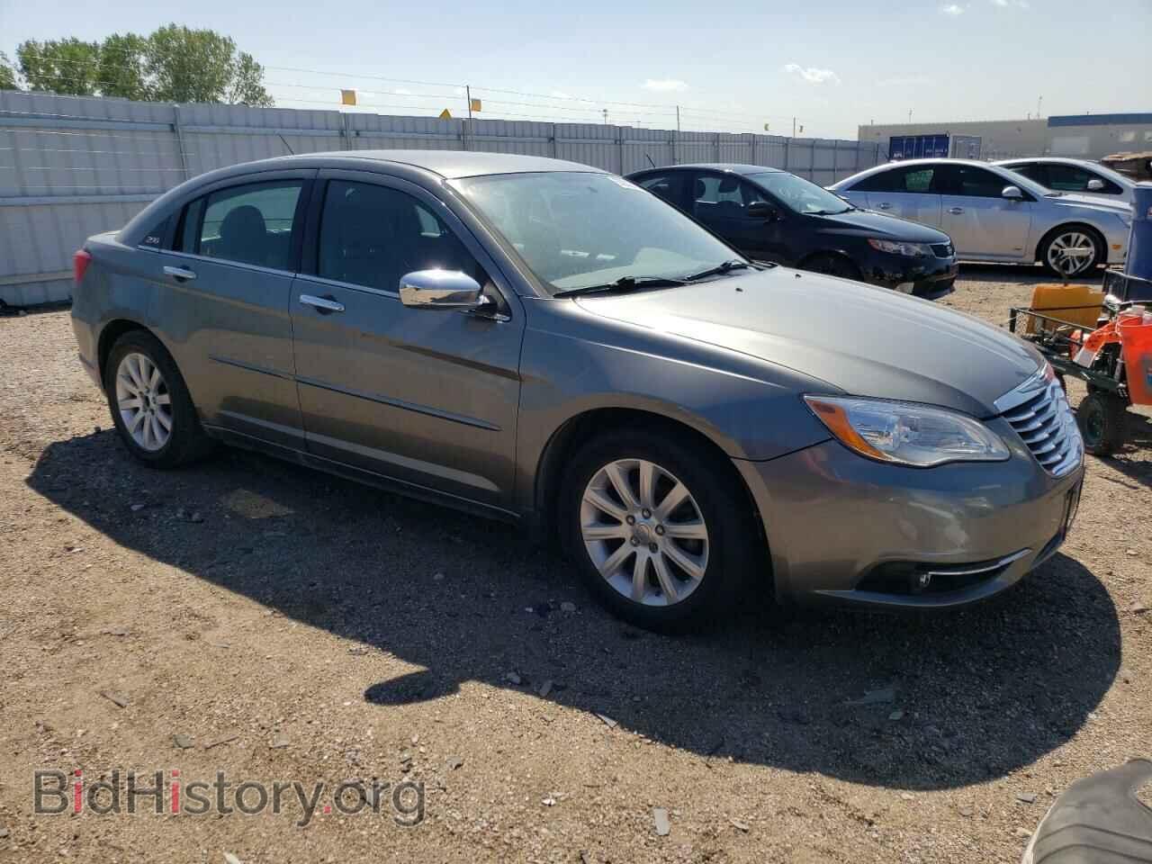 2013 CHRYSLER 200 - VIN: 1C3CCBCG3DN586649 - Фото 4