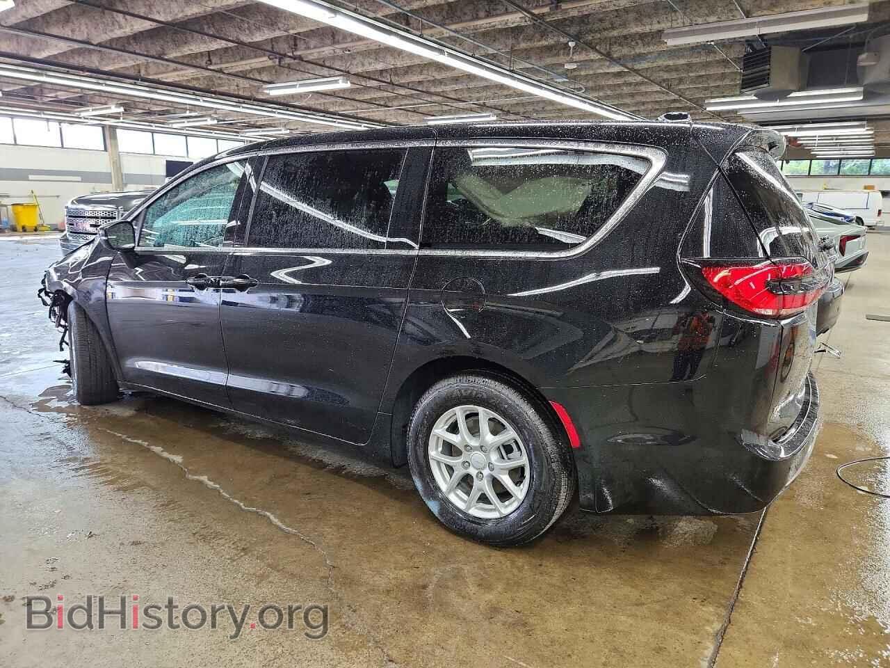2027 CHRYSLER PACIFICA - VIN: 2C4RC1BG3VR585314 - Photo 2
