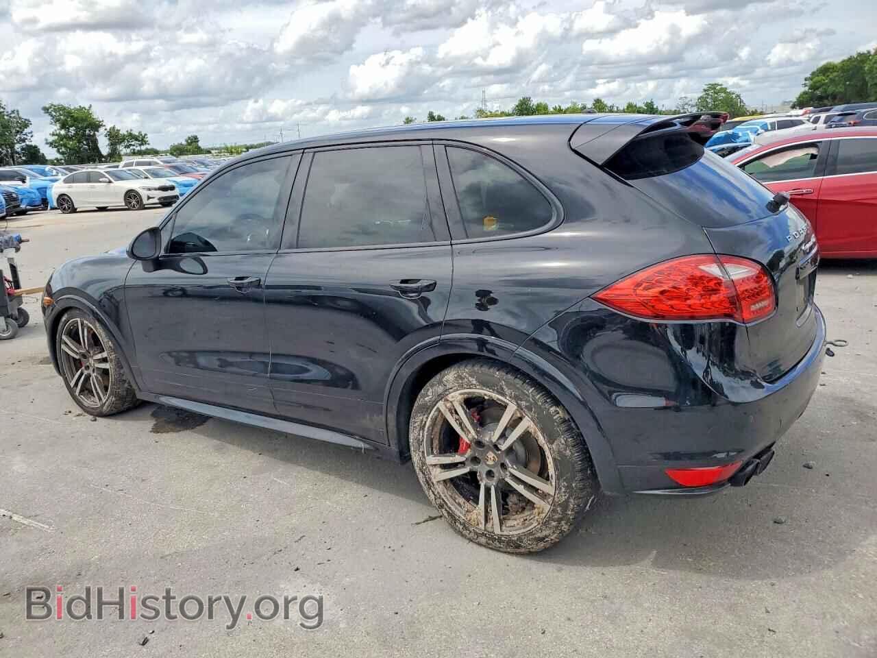 2013 PORSCHE CAYENNE - VIN: WP1AD2A21DLA71456 - Photo 2