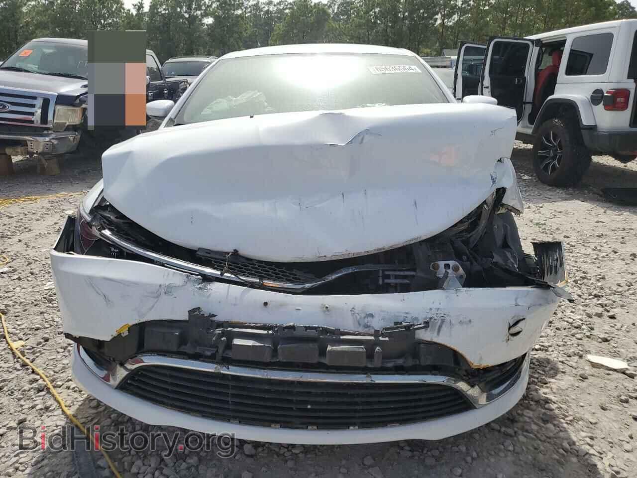 2016 CHRYSLER 200 - VIN: 1C3CCCAB8GN143723 - Фото 5