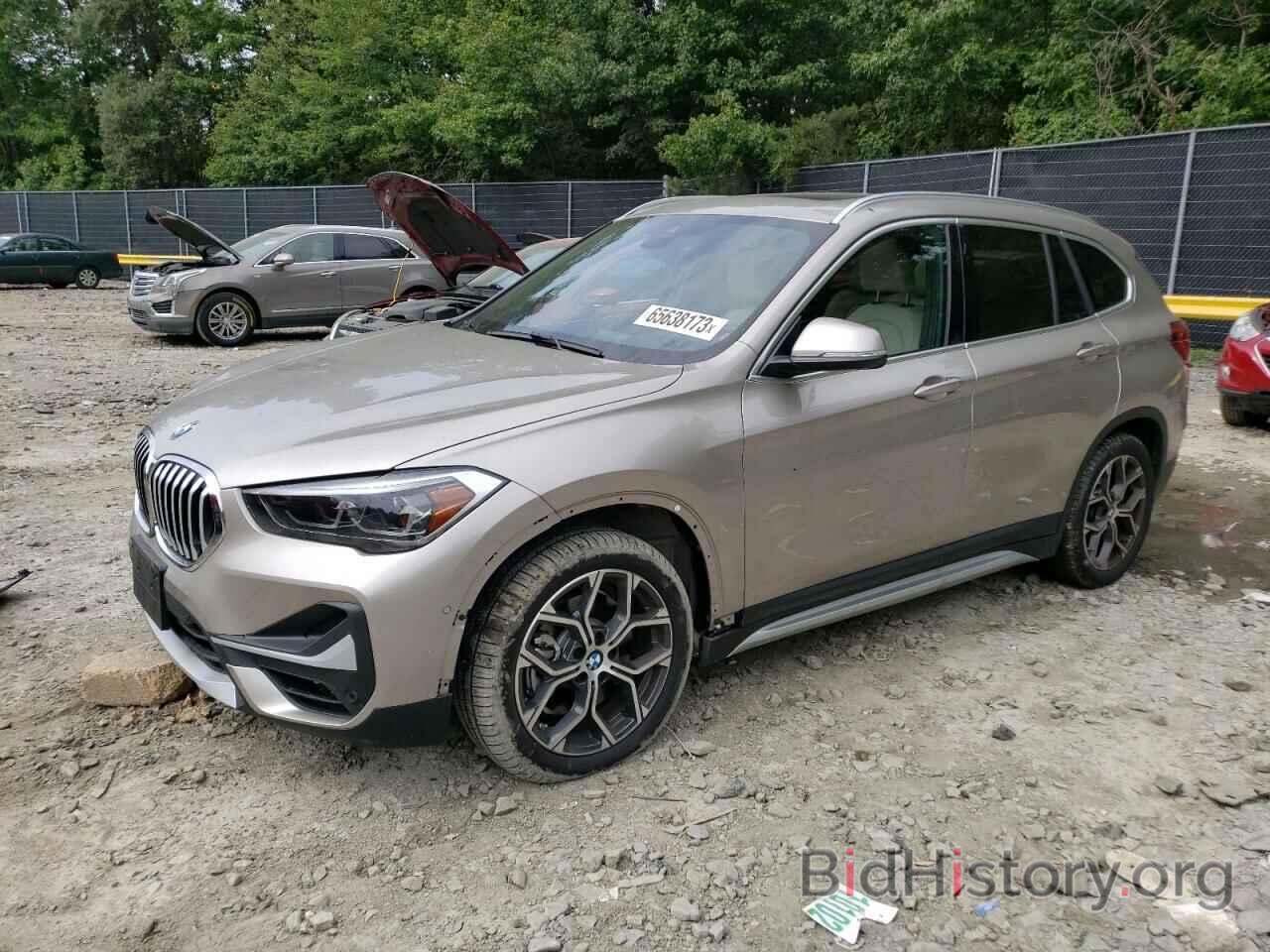 Фотография WBXJG9C00M5U31076 - BMW X1 2021