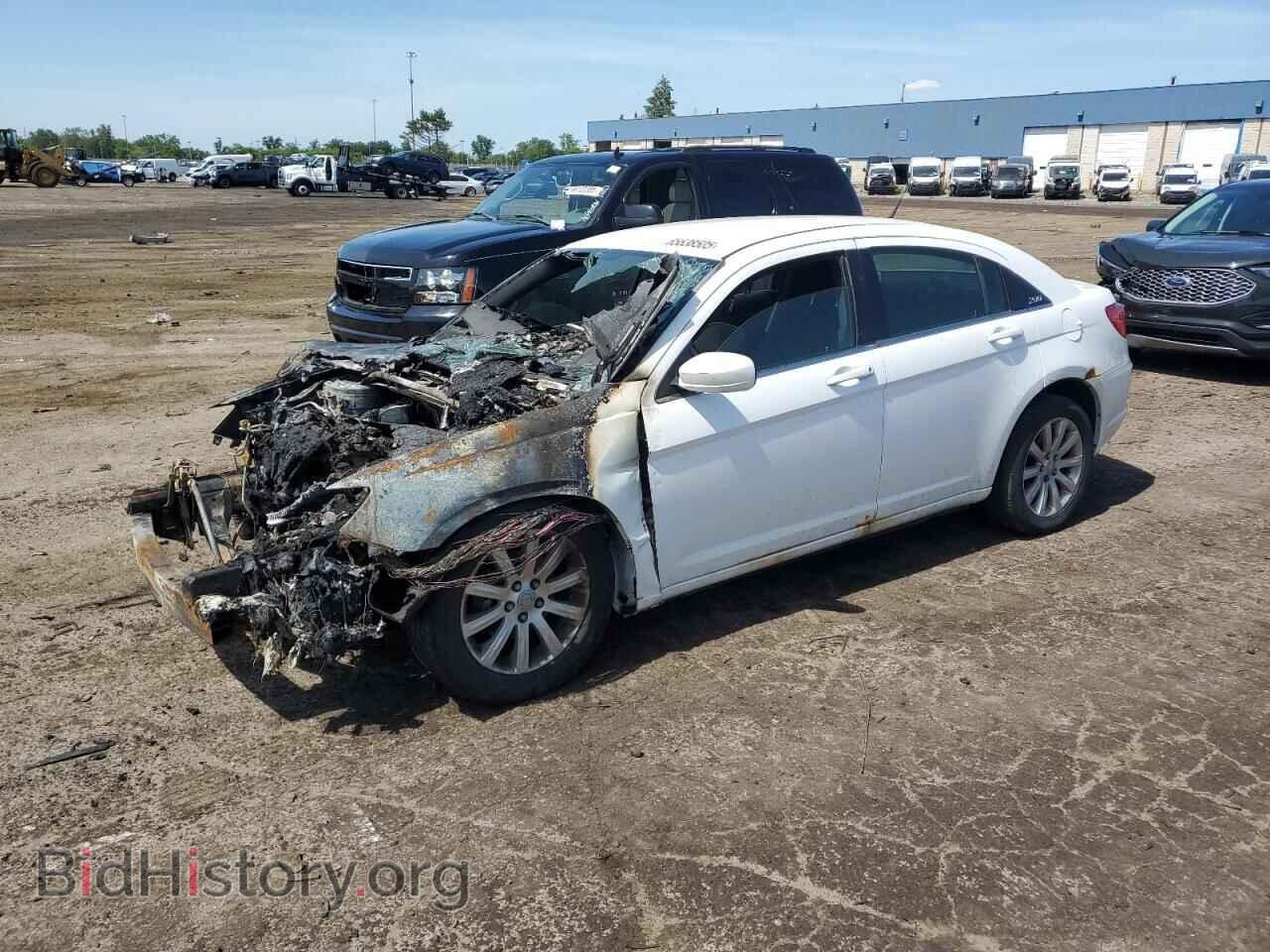 Photo 1C3CCBBB3DN570702 - CHRYSLER 200 2013