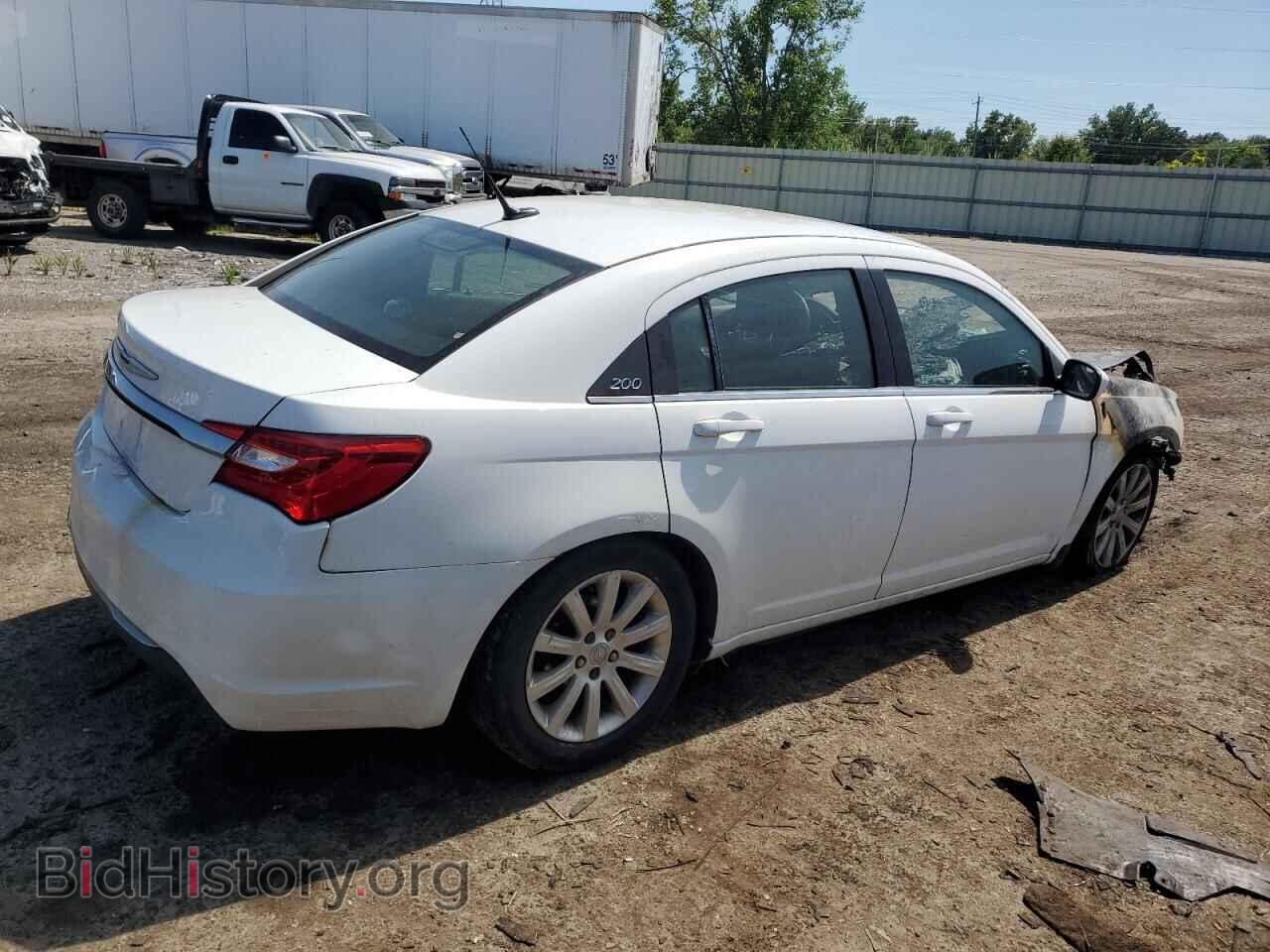 2013 CHRYSLER 200 - VIN: 1C3CCBBB3DN570702 - Фото 3