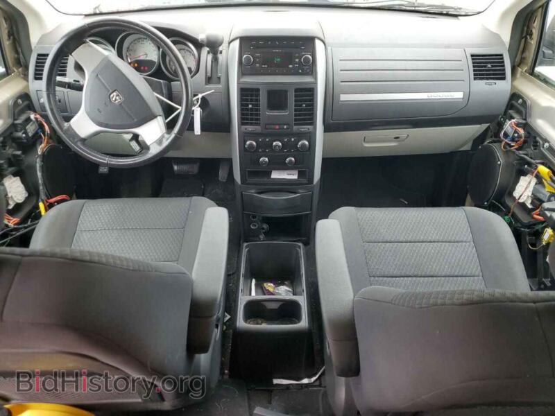 2010 Dodge CARAVAN (VIN 2D4RN3D19AR418970) — фото 8 из 14