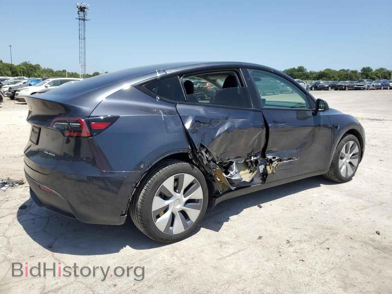 2024 TESLA MODEL Y - VIN: 7SAYGDEEXRA254873 - Фото 3