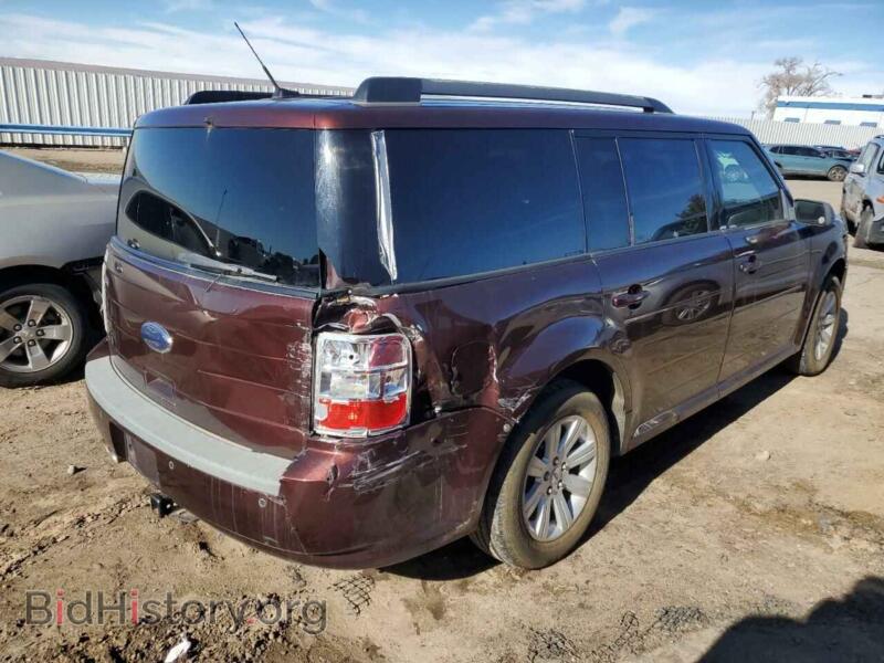2010 Ford FLEX (VIN 2FMGK5BCXABA71697) — фото 3 из 12