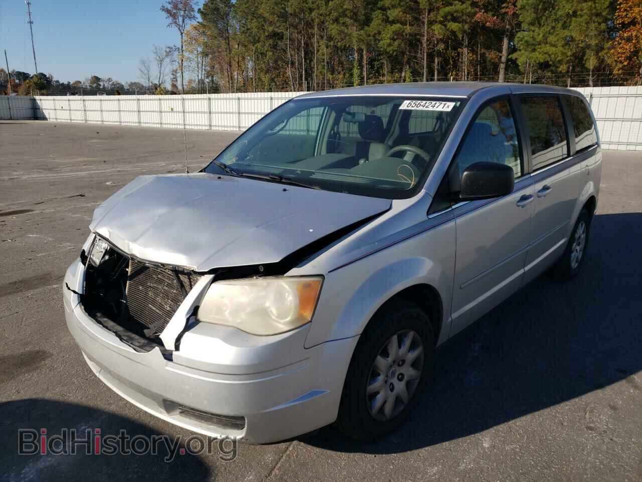 2010 CHRYSLER MINIVAN - VIN: 2A4RR4DE9AR206641 - Фото 2