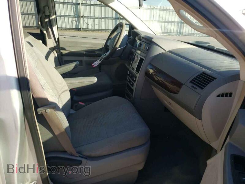 2010 Chrysler MINIVAN (VIN 2A4RR4DE9AR206641) — фото 5 из 10