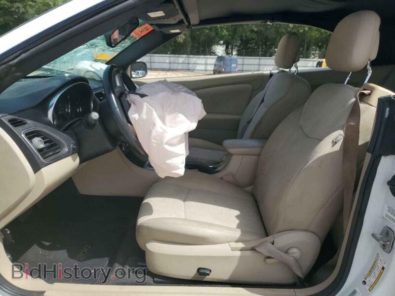 2013 Chrysler 200 (VIN 1C3BCBEG3DN658426) — photo 7 of 12