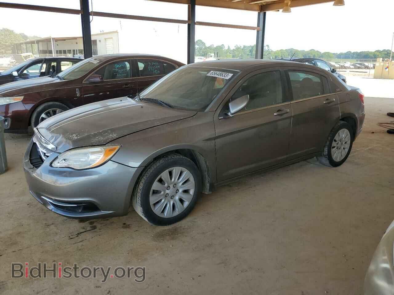 Photo 1C3BC4FB3BN593153 - CHRYSLER 200 2011