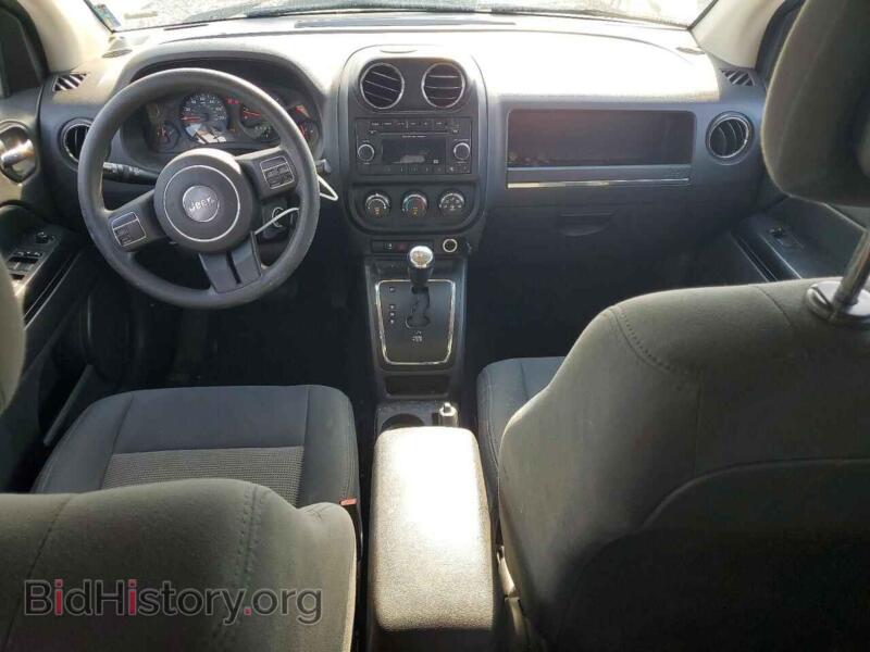 2012 Jeep COMPASS (VIN 1C4NJDBB7CD549068) — photo 8 of 15