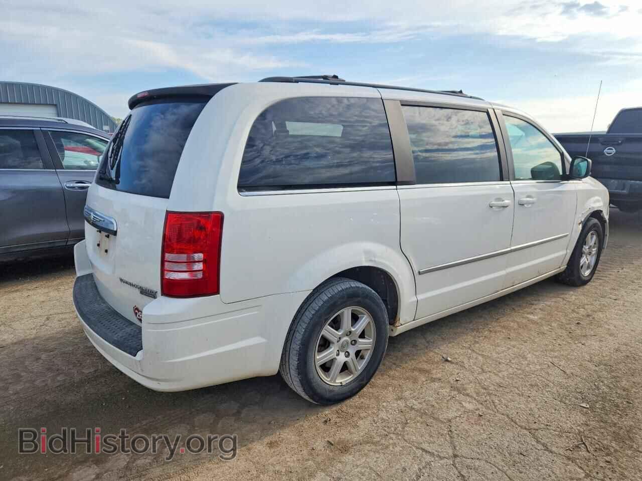 2010 CHRYSLER MINIVAN - VIN: 2A4RR5D13AR221378 - Фото 3