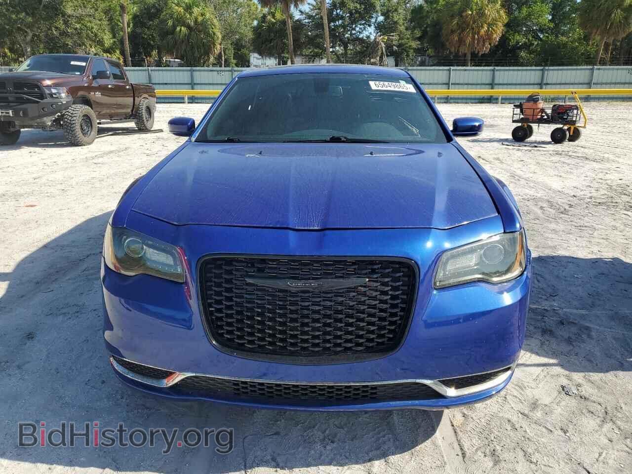 2018 CHRYSLER 300 - VIN: 2C3CCABG9JH244896 - Фото 5